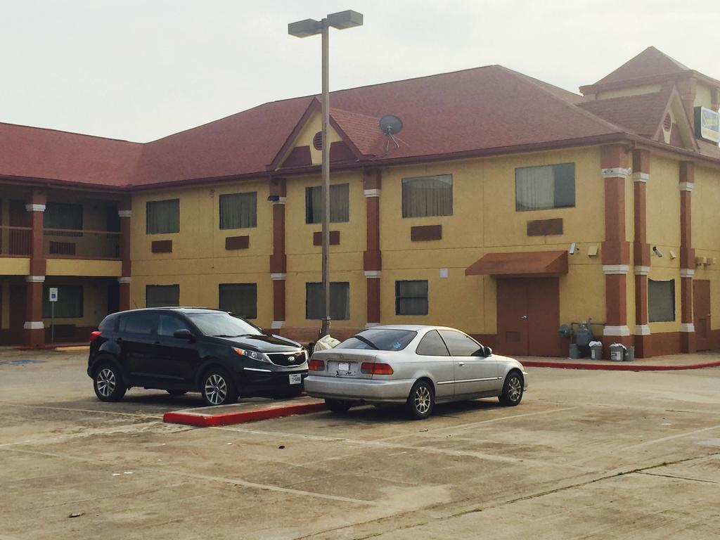 هيوستن Scottish Inn & Suites Hobby Airport المظهر الخارجي الصورة