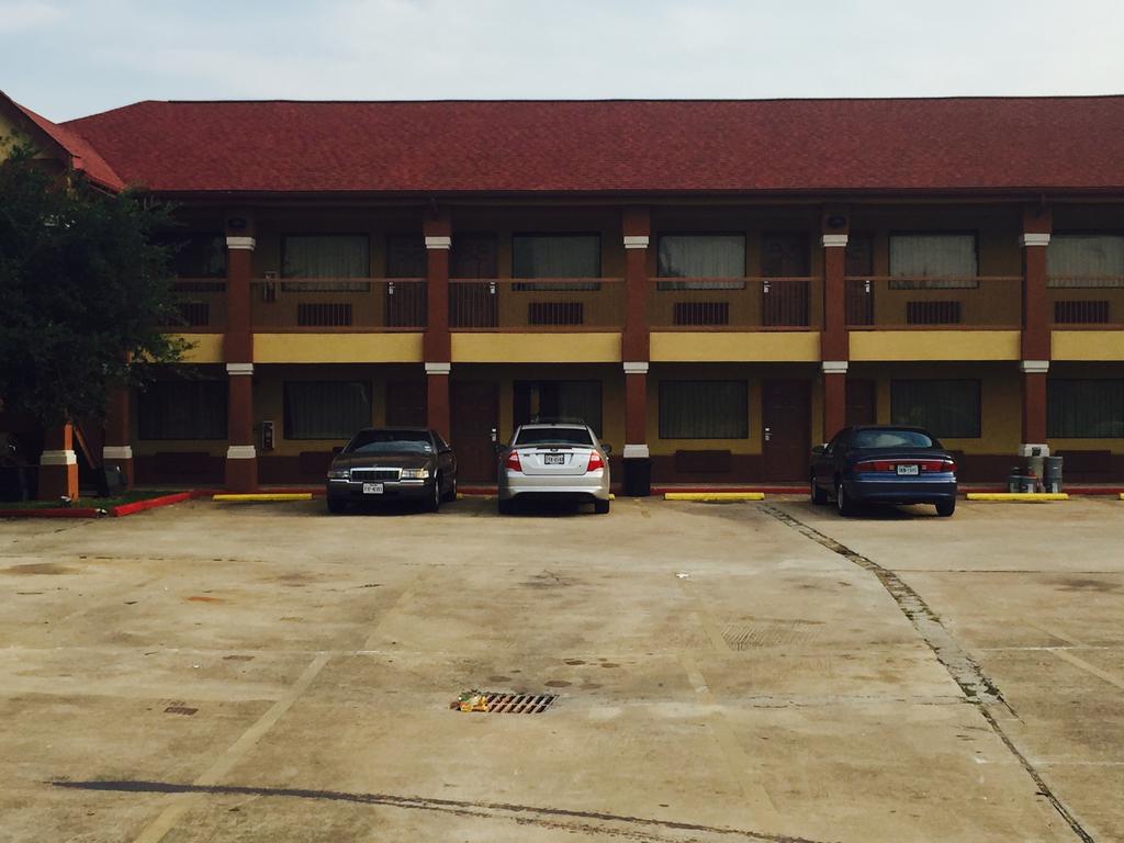 هيوستن Scottish Inn & Suites Hobby Airport المظهر الخارجي الصورة