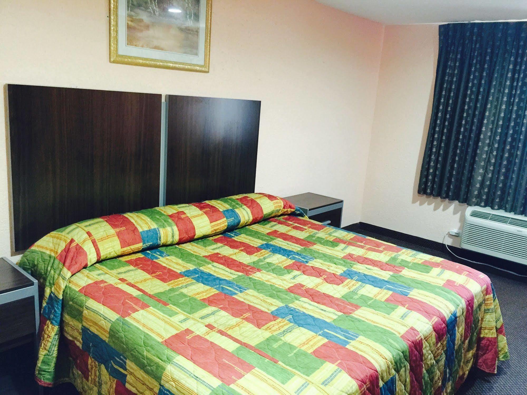 هيوستن Scottish Inn & Suites Hobby Airport المظهر الخارجي الصورة