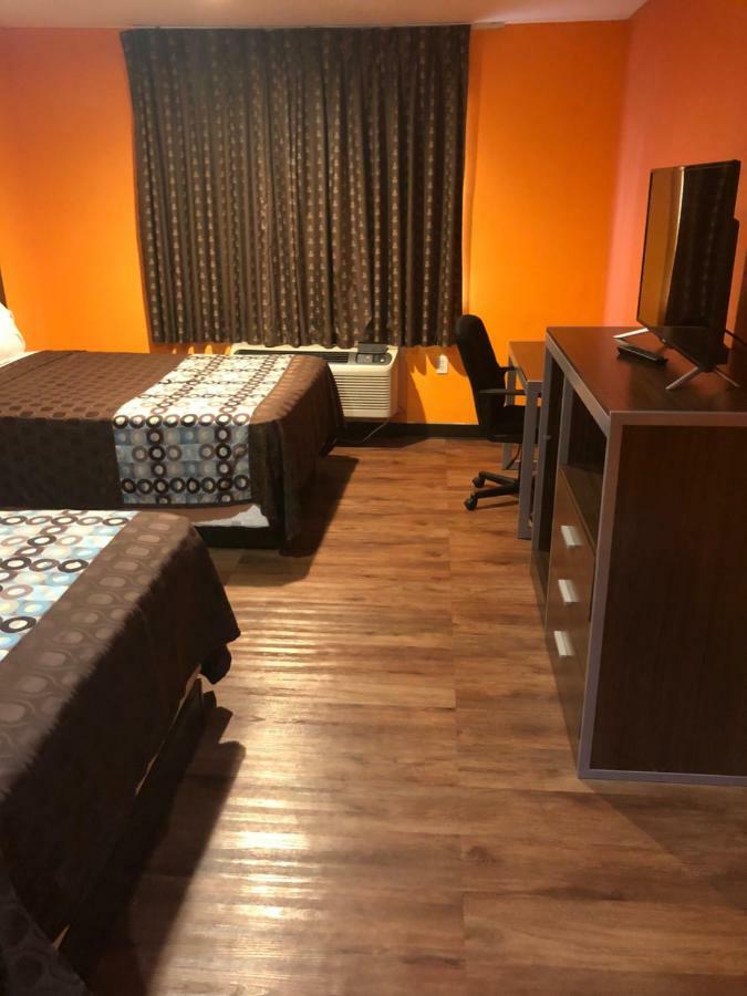 هيوستن Scottish Inn & Suites Hobby Airport المظهر الخارجي الصورة